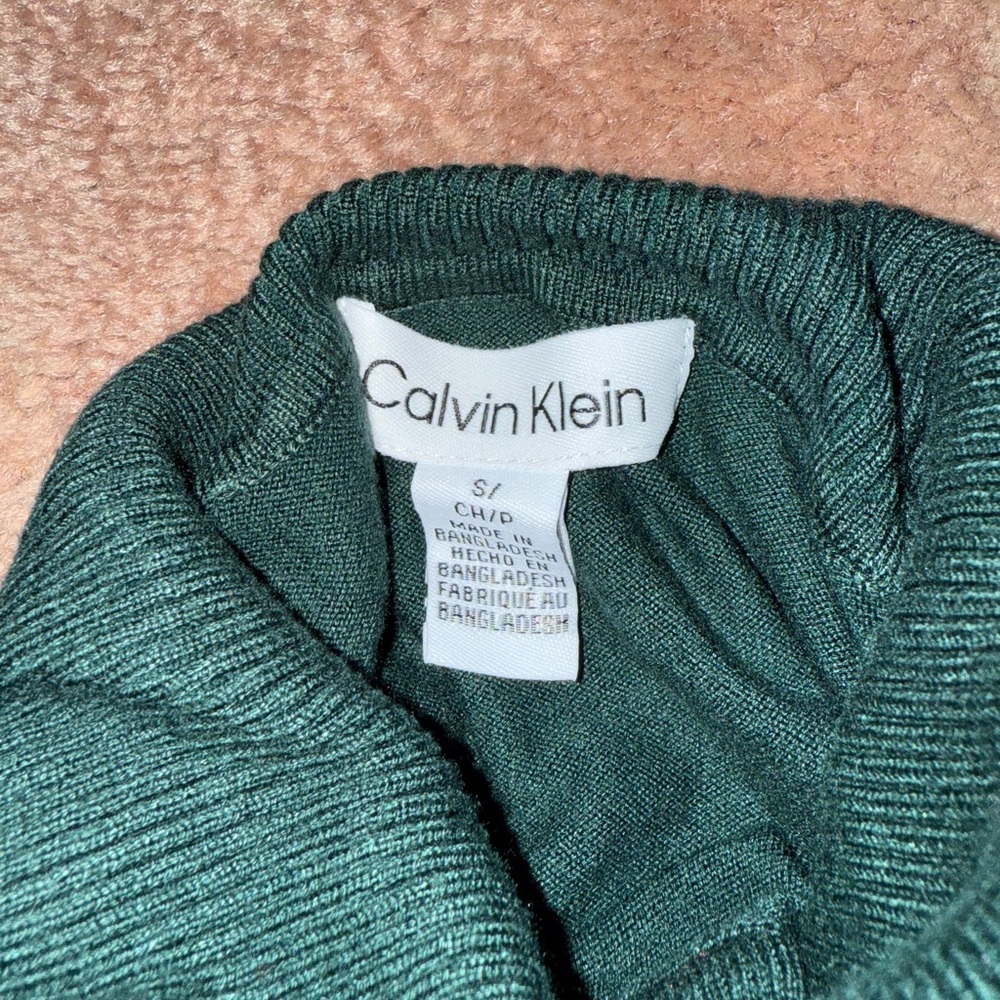 Calvin Klein Deep Green Turtleneck Sweater - Picture 2 of 3